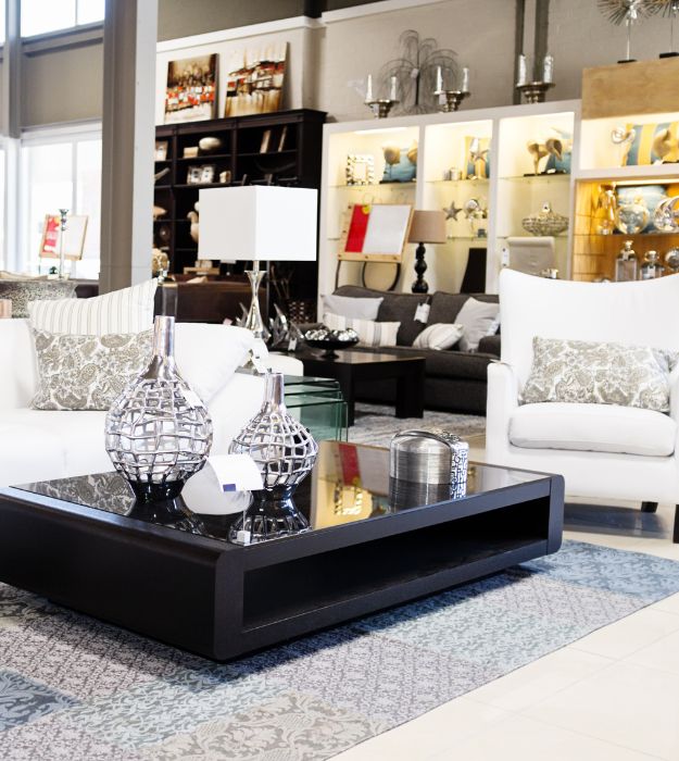 RETAIL INTERIOR DESIGNS